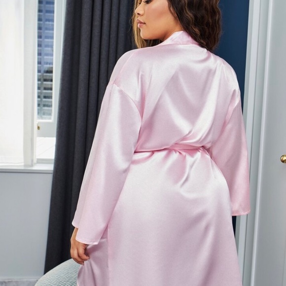 Plus  Robe 🎀 - Picture 2 of 5